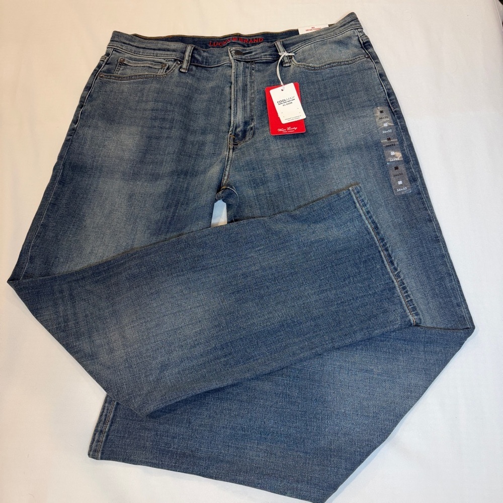 LUCKY Brand 363 Vintage Straight Jeans with Coolmax Medium Wash 36x32